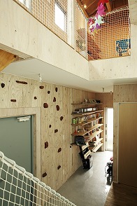 木のぬくもりと余白
